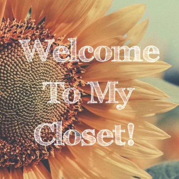 Hello! Thank You For Looking Around💕 - Picture 2 of 11